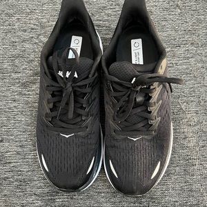 Hoka Clifton 8 size 8.5